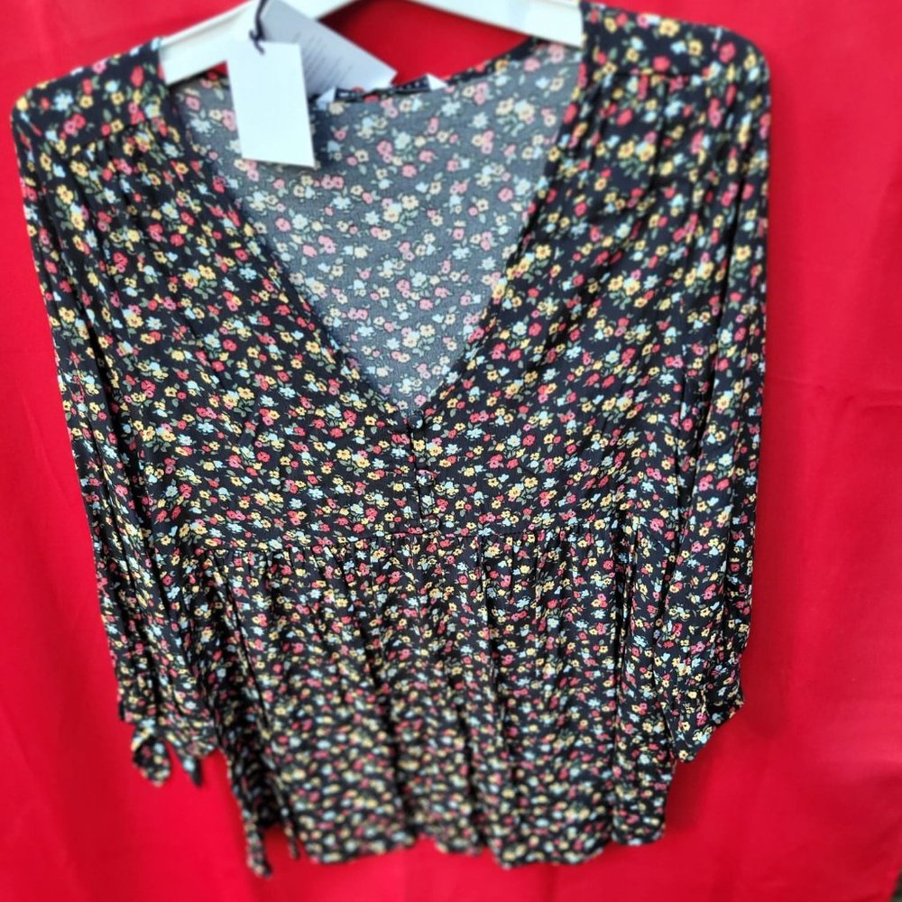 Cute country floral top